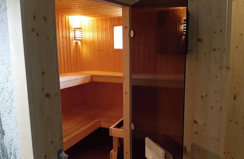 Arrens-Marsous Ski Chalet | Homerez - Chalet in Arrens-Marsous