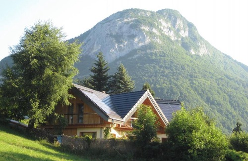 La Thuile Ski Chalet | Homerez - Chalet La Thuile, mountain view