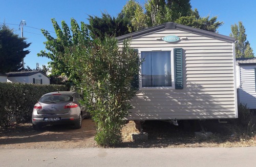 Vic-la-Gardiole House | Homerez - Charming House with Pool in Vic-la-Gardiole