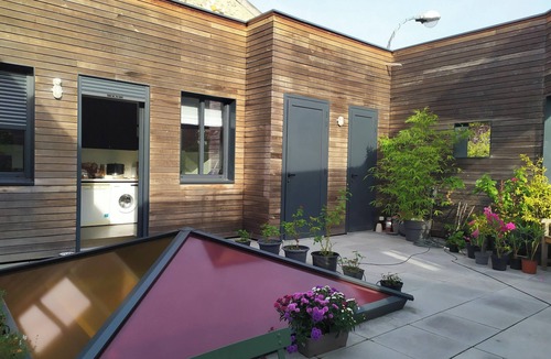 Saint-Ouen Apartment | Homerez - Charming apartment in Saint-Ouen with terrace & city view