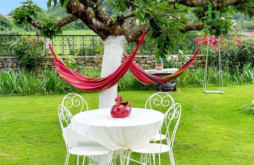 Toulonjac Apartment | Homerez - Charming apartment in Toulonjac with garden and terrace