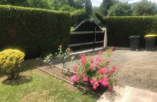 Lourdes Apartment | Homerez - Charming Apartment Lourdes Garden 65 m²