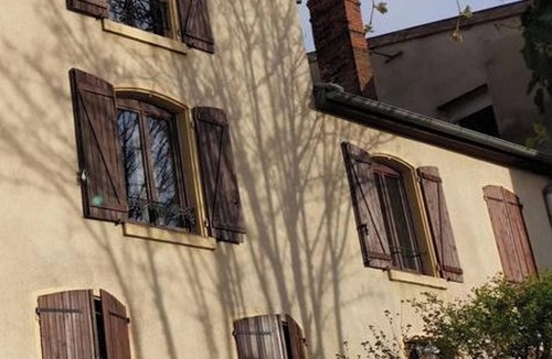 Roanne Apartment | Homerez - Charming Apartment in Roanne, Terrace, 56 m²