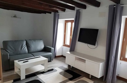 Baztan Apartment | Homerez - Charming Apartment in Sare with Mountain View