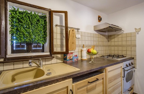 Martinscica House | Homerez - Charming House in Martinšćica + Garden