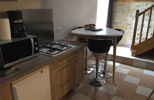 Chalandray House | Homerez - Charming house with shared pool in Chalandray