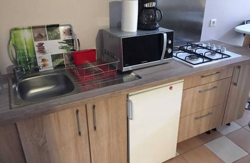 Chalandray House | Homerez - Charming house with shared pool in Chalandray