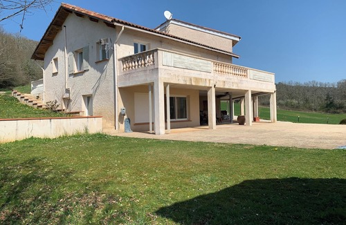 Saint-Gery House | Homerez - Charming House in Saint-Géry with Shared Pool