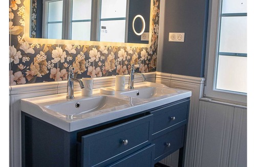 Villandry House | Homerez - Charming House in Villandry + Sauna and Jacuzzi