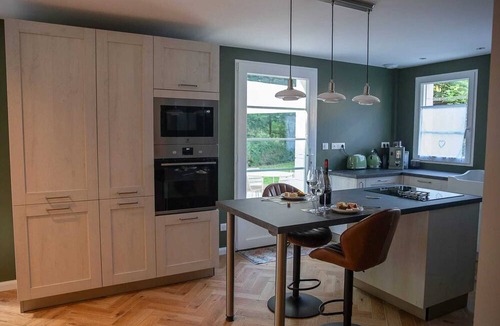 Villandry House | Homerez - Charming House in Villandry + Sauna and Jacuzzi