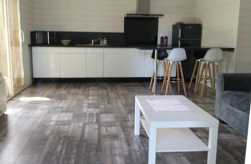 Audenge House | Homerez - Charming house Audenge with garden