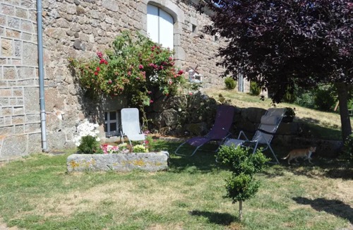 Cubelles House | Homerez - Charming House in Cubelles with Mountain View