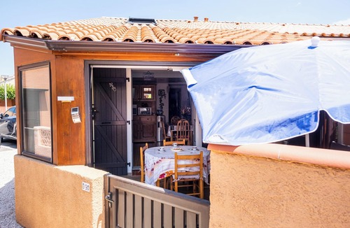 Port Leucate House | Homerez - Charming House in Leucate with Garden and Terrace