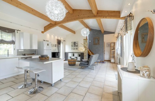 Poussan House | Homerez - Charming House in Poussan with Private Garden