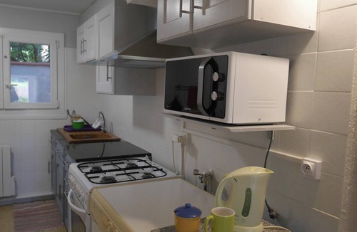 Aignes House | Homerez - Charming house in Aignes with garden and BBQ