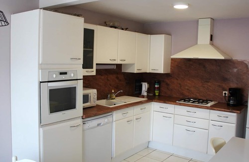 Vasles House | Homerez - Charming house in Vasles with private garden