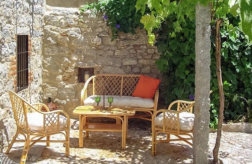 Anora House | Homerez - Charming House in Añora with Garden