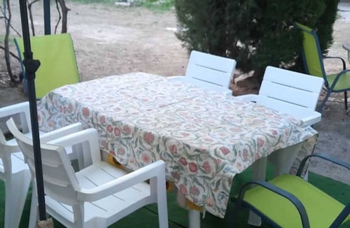 Alera House | Homerez - Charming House in Alera with Fireplace