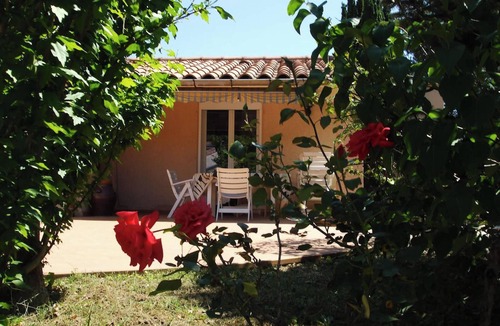 Cruas House | Homerez - Charming House in Cruas + Shared Pool