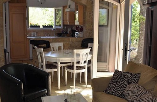 Mons House | Homerez - Charming House in Mons with Shared Pool