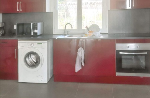 Sully House | Homerez - Charming House in Sully with Mountain View