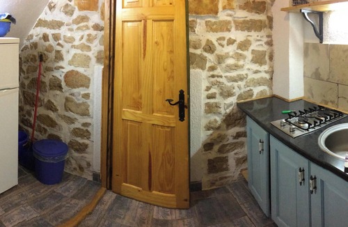 Betina Apartment | Homerez - Charming Studio in Betina