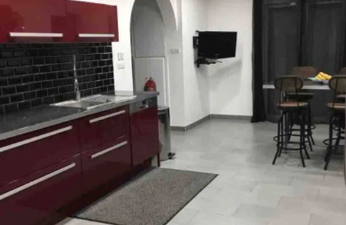 Saint-Gilles Villa | Homerez - Charming Villa in Saint-Gilles with Pool