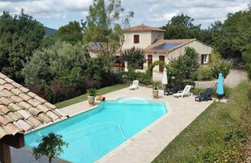 Malaucene Villa | Homerez - Charming Villa in Malaucène with Private Pool