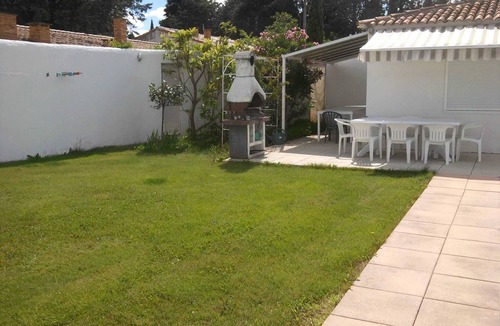 Meynes Villa | Homerez - Charming Villa in Meynes with Private Pool