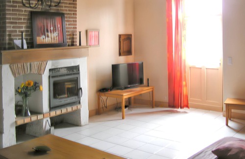 Issac Villa | Homerez - Charming Villa in Issac with Private Pool