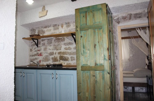 Betina Apartment | Homerez - Comfortable Apartment in Betina