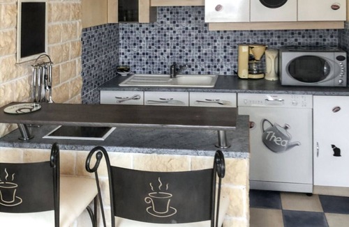 Les Iles Apartment | Homerez - Comfortable Apartment Metz 51m² + Parking