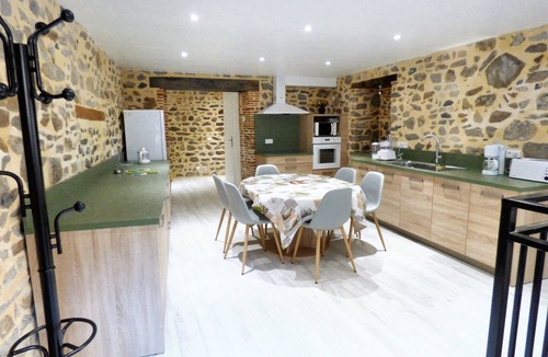Brioude House | Homerez - Comfortable house in the heart of Brioude with private parking.