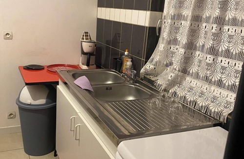 Clion House | Homerez - Comfortable house in Clion with private parking