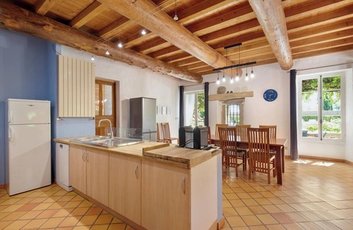 Uchaux Villa | Homerez - Comfortable villa with private pool in Uchaux