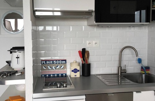 Guerande Apartment | Homerez - Cosy Apartment with Shared Pool - Guérande - 30 m²