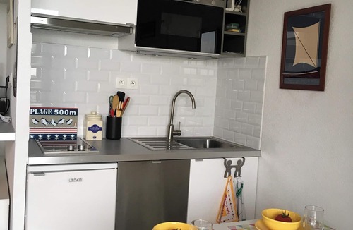 Guerande Apartment | Homerez - Cosy Apartment with Shared Pool - Guérande - 30 m²