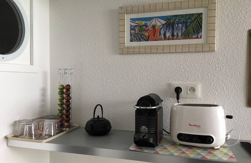 Guerande Apartment | Homerez - Cosy Apartment with Shared Pool - Guérande - 30 m²