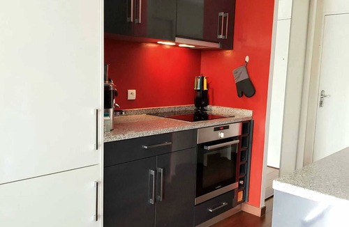 Poissy Apartment | Homerez - Cosy Apartment in Poissy
