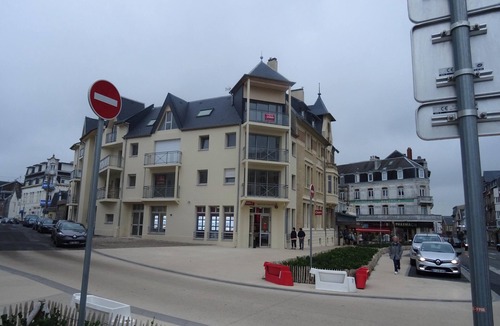 Berck-sur-Mer Apartment | Homerez - Cosy Apartment in Berck with Sea View (72m²) + Balcony