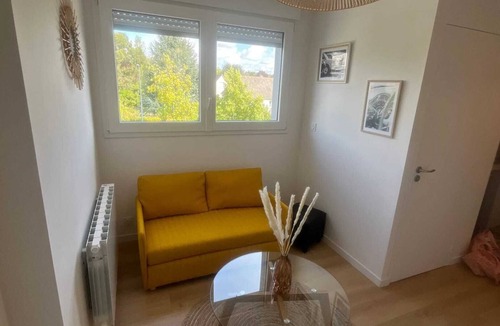 Bruz Apartment | Homerez - Cozy apartment in Bruz