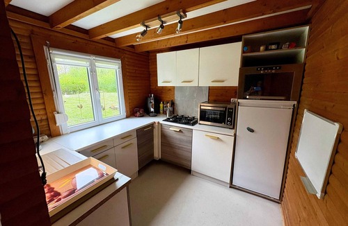 Authuille Ski Chalet | Homerez - Cozy Chalet with River View - 62 m²