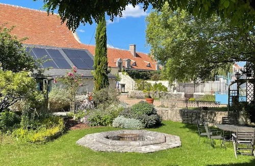 Brehemont House | Homerez - Cozy house in Bréhémont with peaceful garden