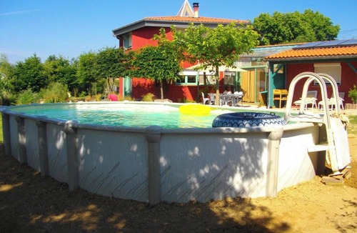 Estibeaux House | Homerez - Cozy House with Private Pool in Estibeaux 38 m²