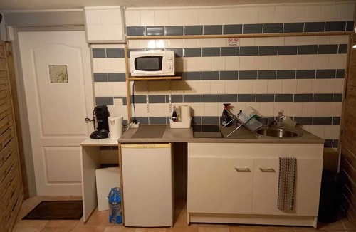 Eymet Apartment | Homerez - Cozy Studio in Eymet