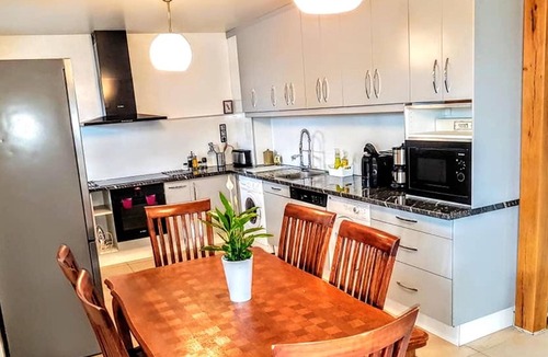 Argenteuil House | Homerez - Exceptional house with garden and balcony