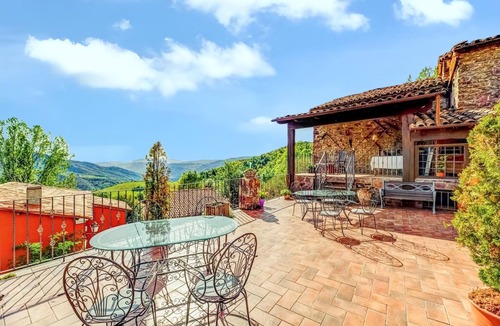 Ardanue Apartment | Homerez - Family Apartment in Ardanué, 60 sqm, View
