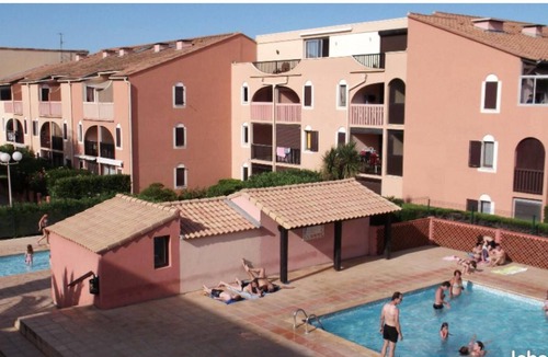 Les Arenes Apartment | Homerez - Fantastic apartment with terrace