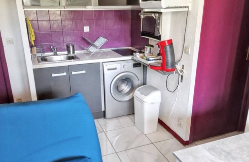 Port Rive Gauche Apartment | Homerez - Flat in Gruissan, shared pool