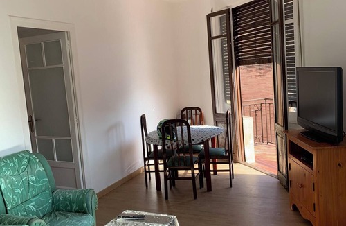 Tortosa Apartment | Homerez - Flat Tortosa, City View
